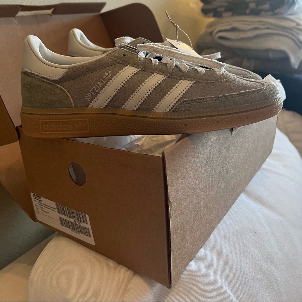 Women’s Adidas Handball Spezial Sneakers New with Tags in Box